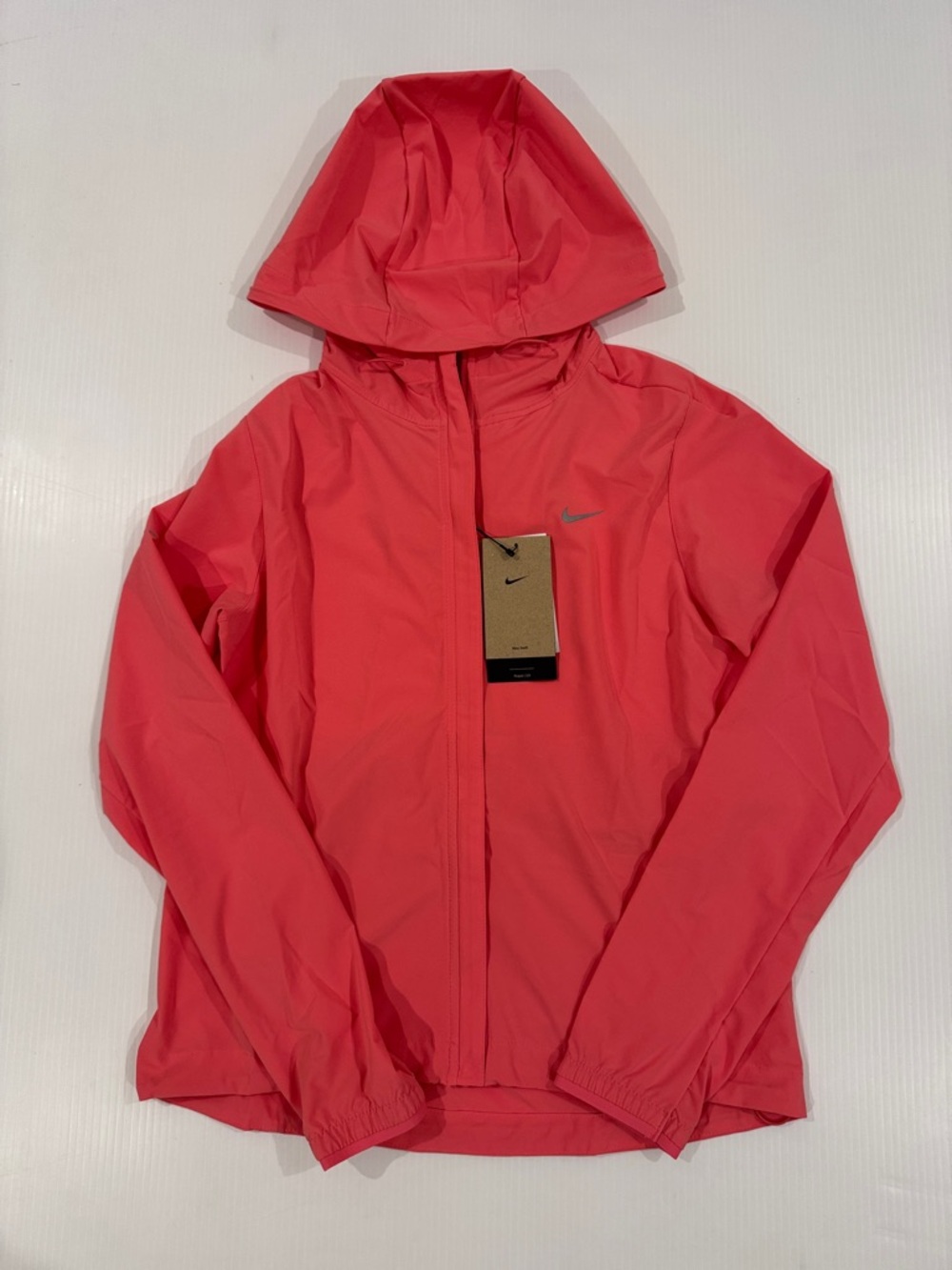 Nike Swift Repel UV Packable Jacket Women’s Size Small NWT!